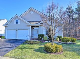 15 Pembroke Dr, Jackson, NJ 08527