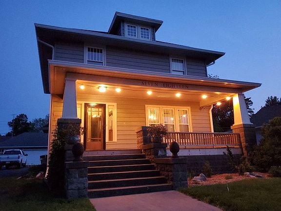 3rd image of 718 E Main St