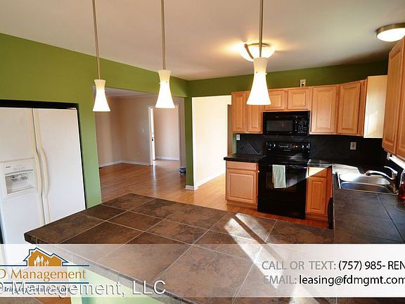 3rd image of 128 Sandpiper St