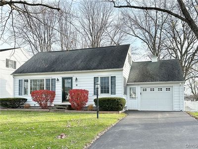 329 Sunset Dr, East Syracuse, NY, 13057