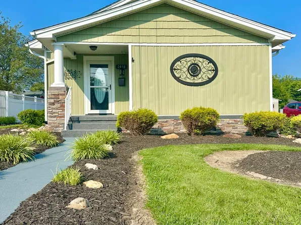 2019 S Lee Ave, Covington, VA 24426