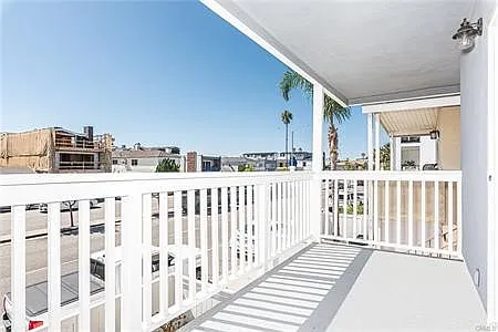 1808 W Balboa Blvd #B Photo 1