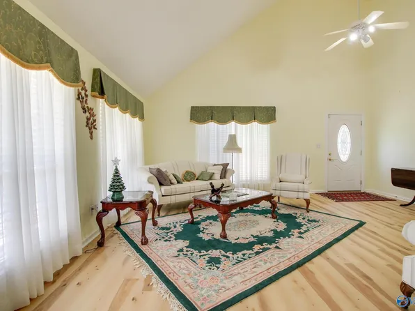 1898 County Road 369, Trinity, AL 35673