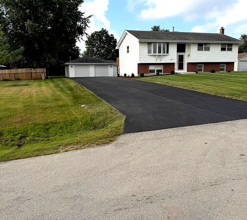 1st image of 3406 Regan Rd