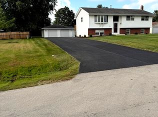 3406 Regan Rd, Joliet, IL 60431