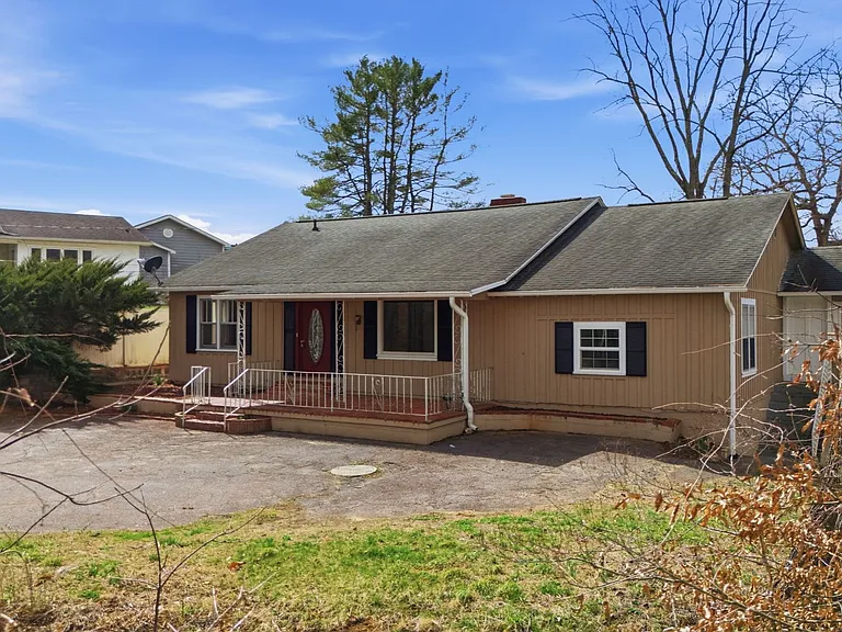 3920 Bryson City Rd — Photo 2