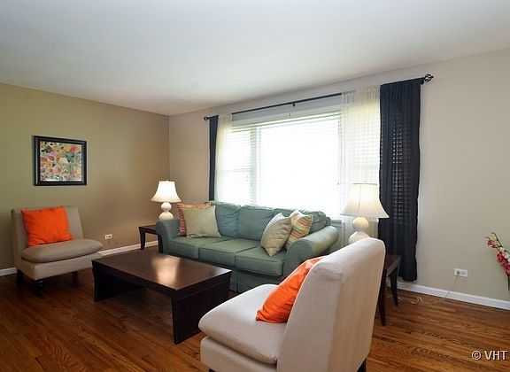 3rd image of 1148 E Anderson Dr