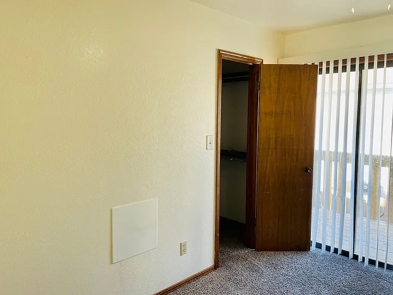 1901 E Lindsey St — Photo 76