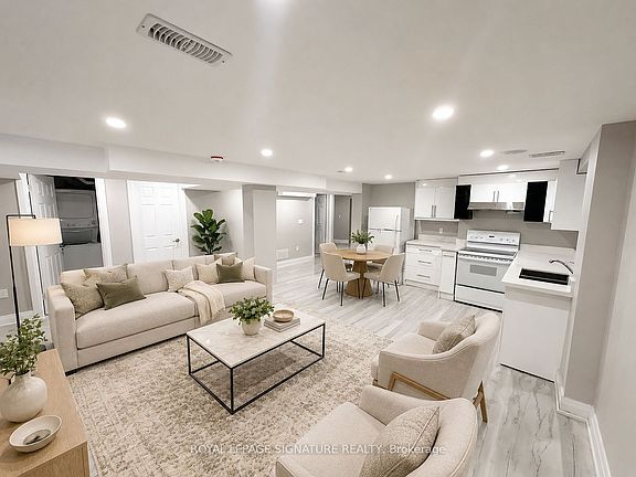 2nd image of 211 Maple Ave