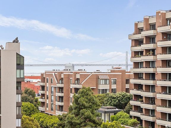 4th image of 220 Lombard St APT 618
