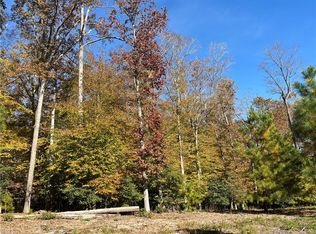 2425 Jolly Pond Rd, Williamsburg, VA 23188