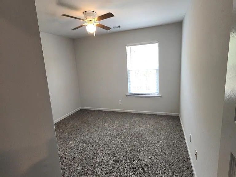 2722 Arnold Dr SE — Photo 21