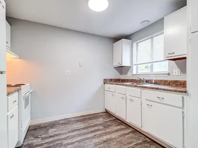 North Dohr Apartments — Photo 35