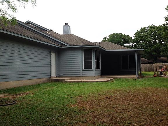 4th image of 3024 Sunland Dr