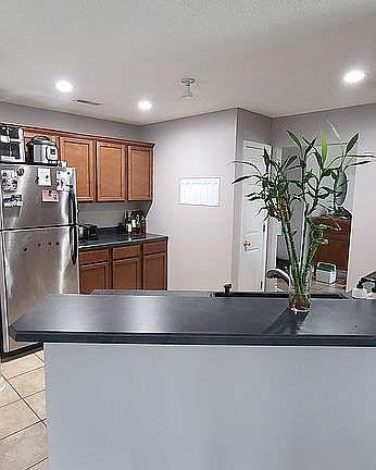 5th image of 805 Norman Dr