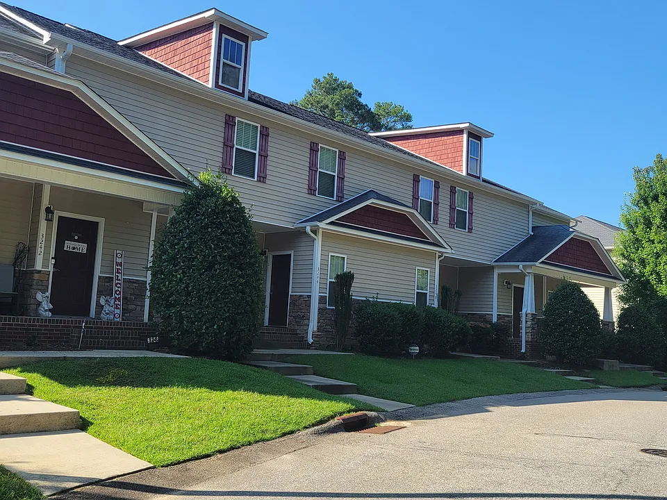 3246 Green Valley Rd