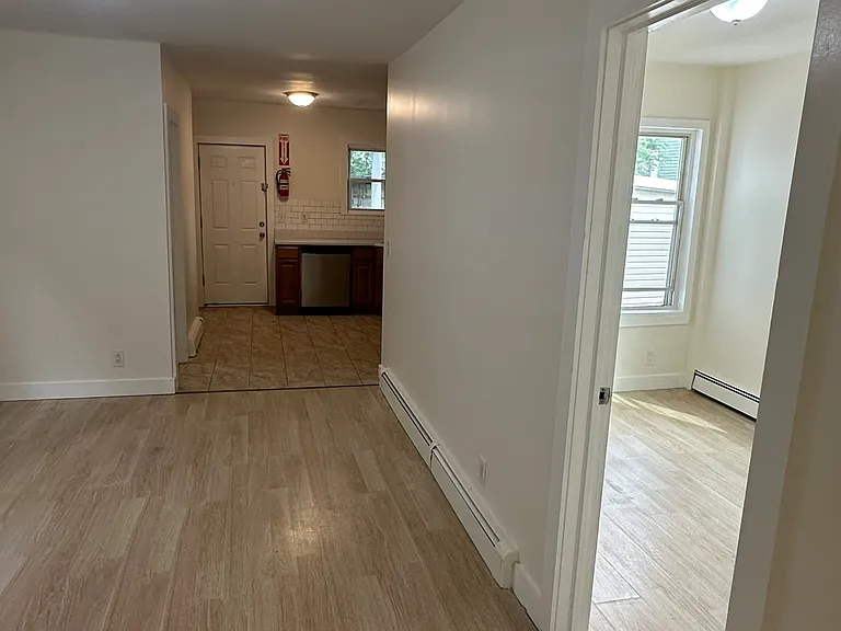 274 Cleveland St #2 — Photo 7