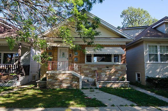 1st image of 2217 N Nagle Ave