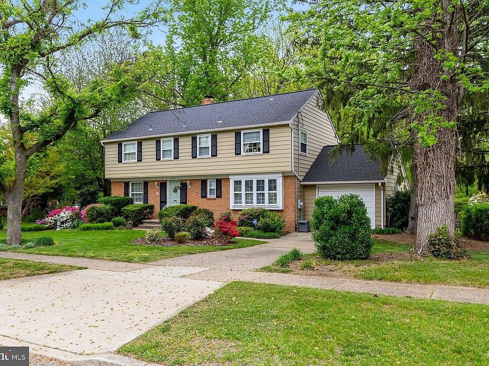 1st image of 306 Westwood Dr