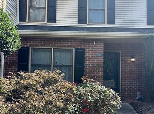 817 21st Ave NE, Hickory, NC 28601