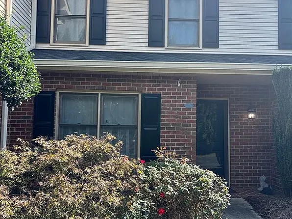 817 21st Ave NE, Hickory, NC 28601