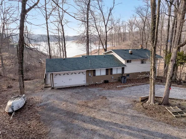 1812 S Lee Kay Dr, Rockville, IN 47872