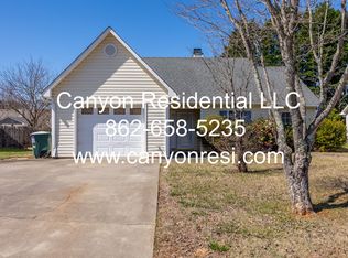 2035 Ardmore Village Ln, Winston Salem, NC 27127