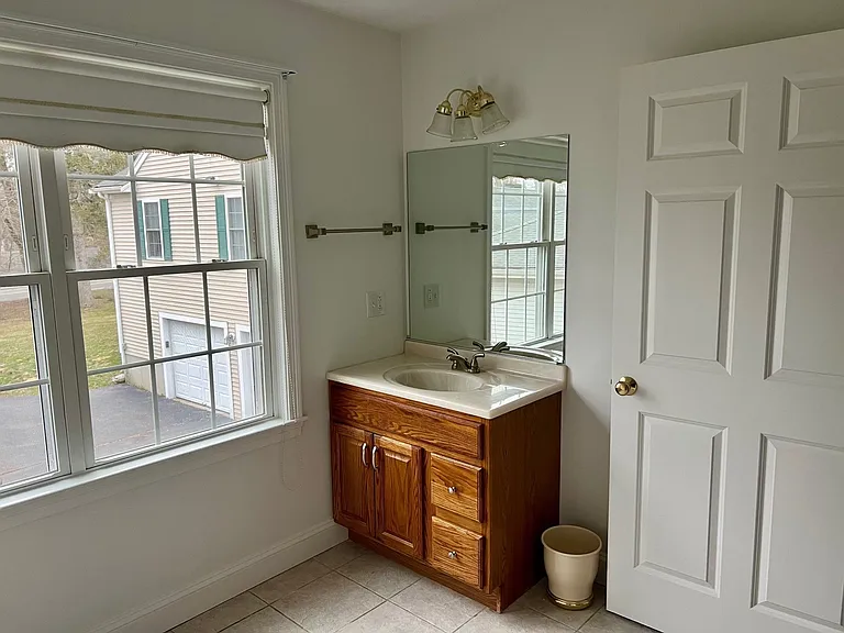 367 Rockland St #1 — Photo 7