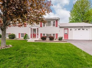 43 Woodside Ln, Plainville, CT 06062