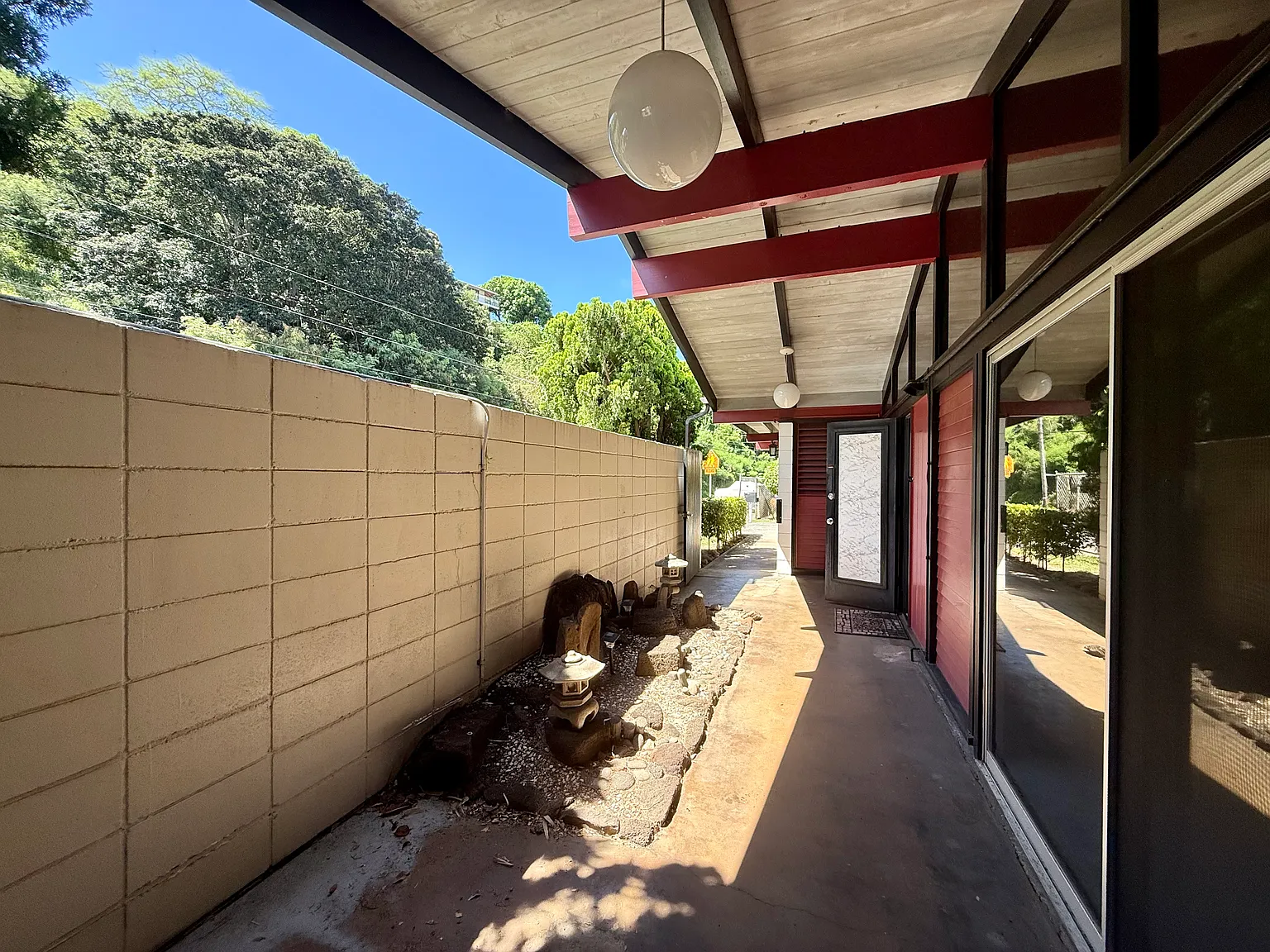 4 bed, 1223 sqft, $4,500 — Photo 4