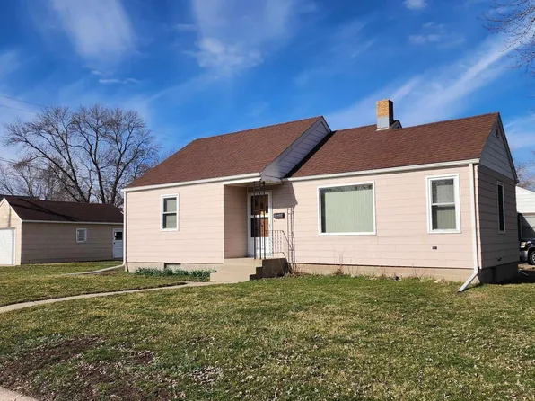 210 N Drew St, Redwood Falls, MN 56283