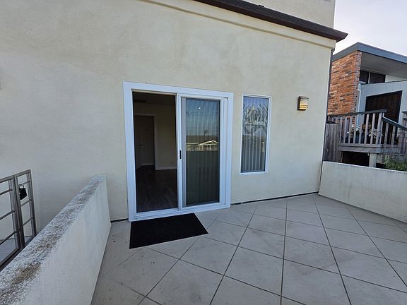 3rd image of 1036 S Clementine St