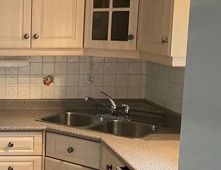 20 Hatchet Pl — Photo 3