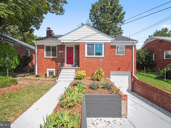 5985 Wilson Blvd, Arlington, VA 22205