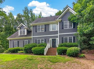 305 Neuse Ridge Dr, Clayton, NC 27527