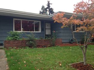 2945 Kincaid St, Eugene, OR 97405