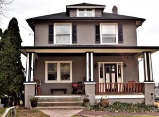 203 Egypt Rd, Mont Clare, PA 19453