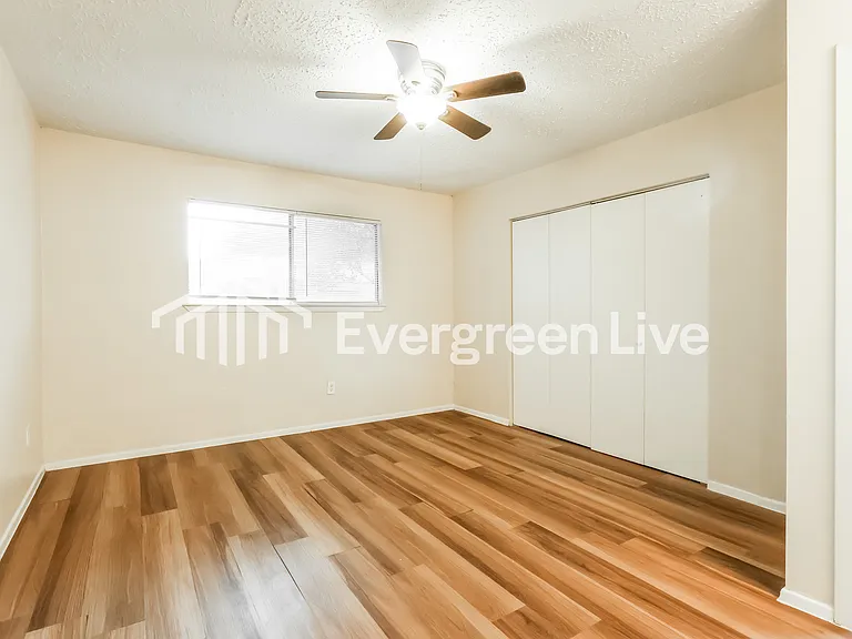16326 Dew Drop Ln — Photo 5