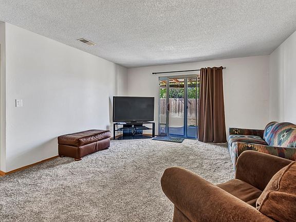 3rd image of 155 Santana Dr