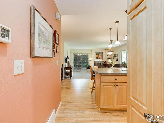 3rd image of 4955 Clubhouse Cir