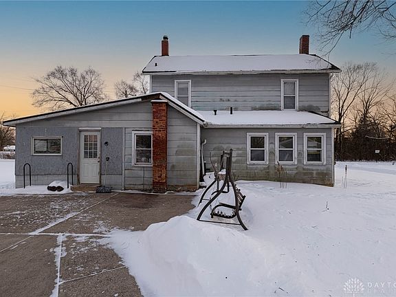 3rd image of 7958 Dubois Rd