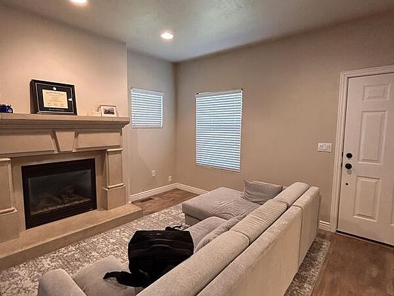 3rd image of 136 E Ace Ln #1