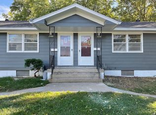 3825 Saratoga St, Omaha, NE 68111