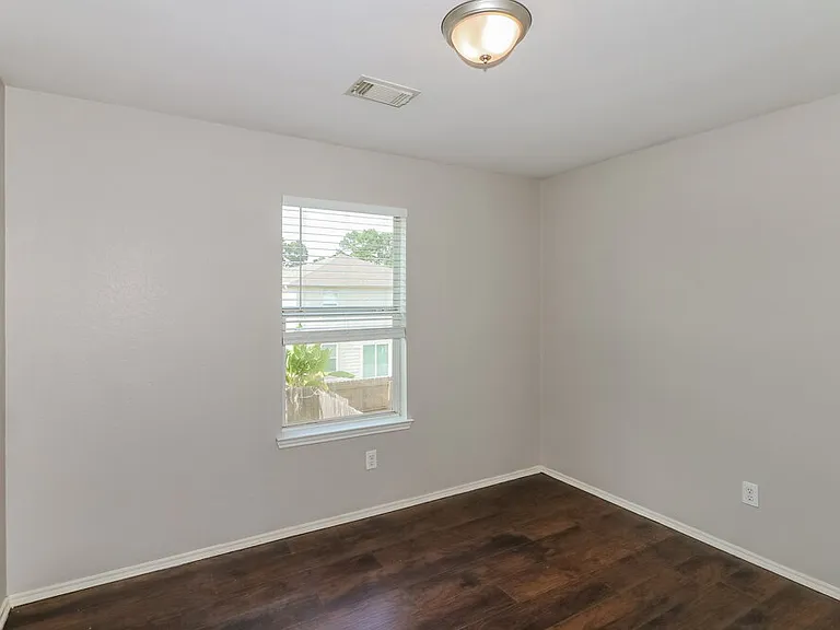 5006 Roth Forest Ln — Photo 14