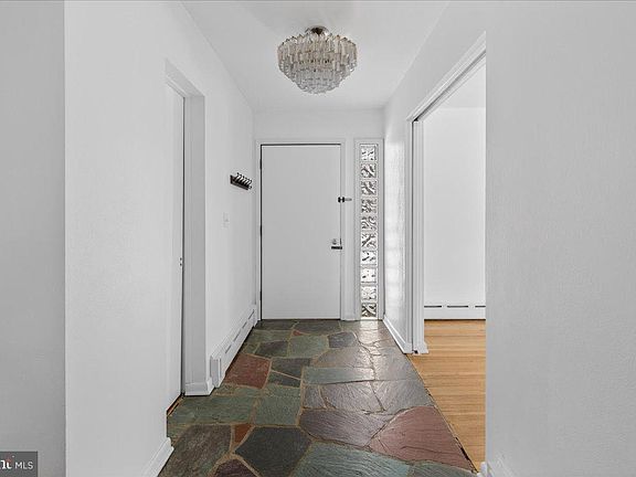 5th image of 2627 Pennington Rd