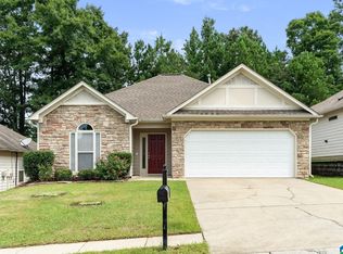 333 Fox Run Ln, Pell City, AL 35125
