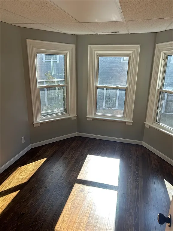 4 bed, 1.0 bath, 1756 sqft, $2,900 — Photo 1