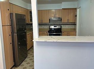 164-50 84th Ave #3, Jamaica, NY 11432