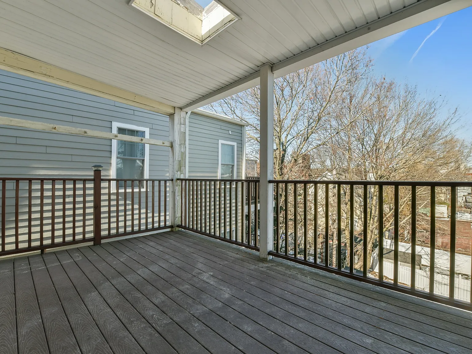 4 bed, 1143 sqft, $3,200 — Photo 3