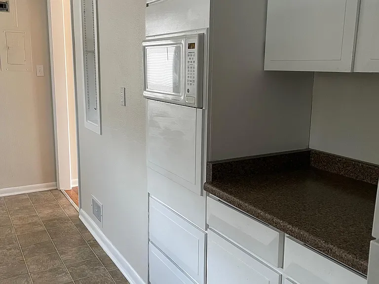 1412 N Foote Ave — Photo 10